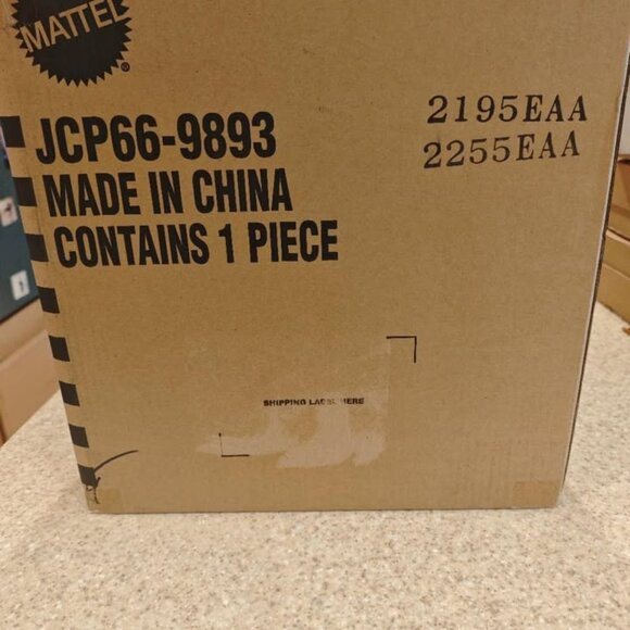 Hot Wheels Collectors – Mattel 80th Anniversary Original 16 Rally Case Set - Picture 5 of 5